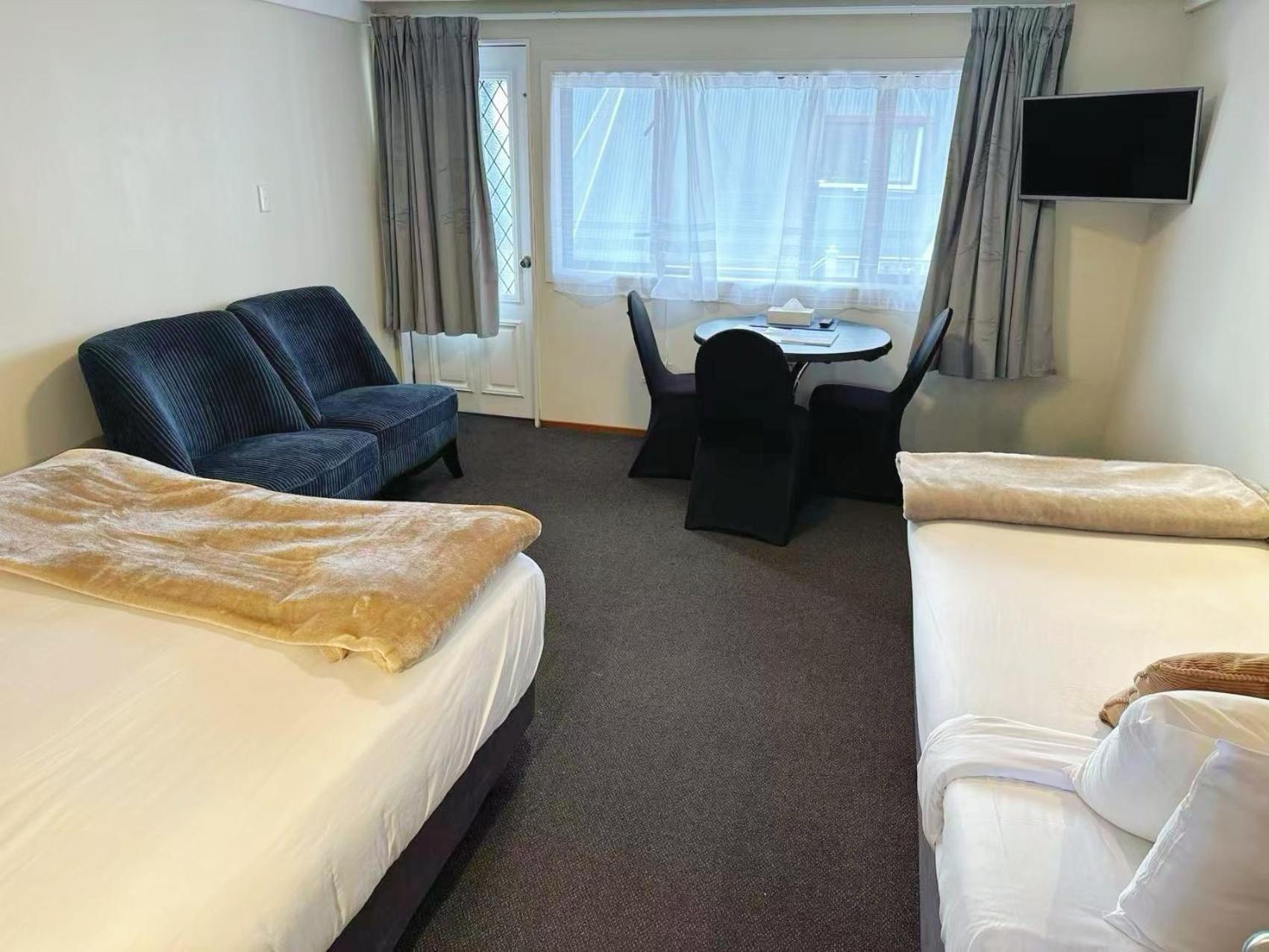 Castles Motel & Driftwood Motel Нельсон Экстерьер фото